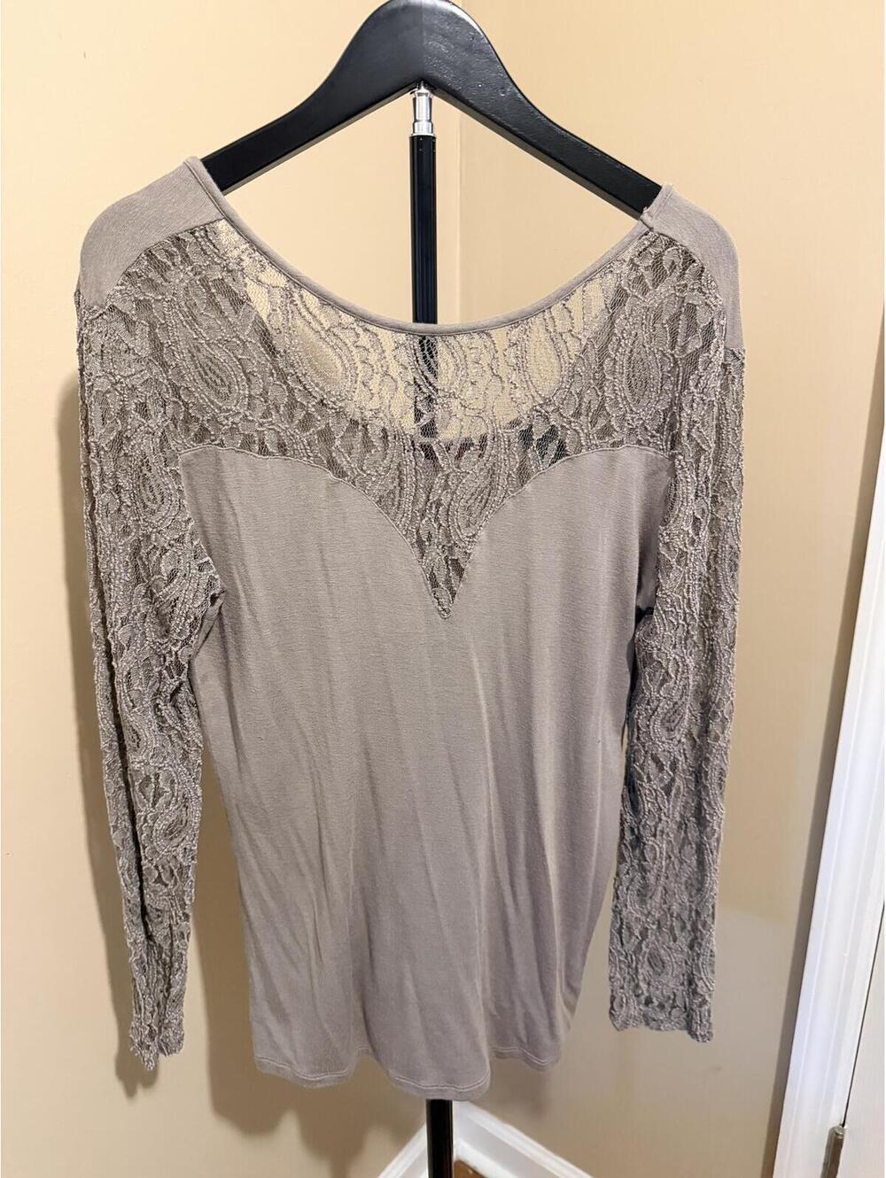 BKE Red Taupe Lace Long Sleeve Top Size L Boho Romantic